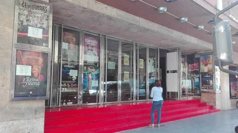 Fachada Teatro Alameda. Foto: EP
