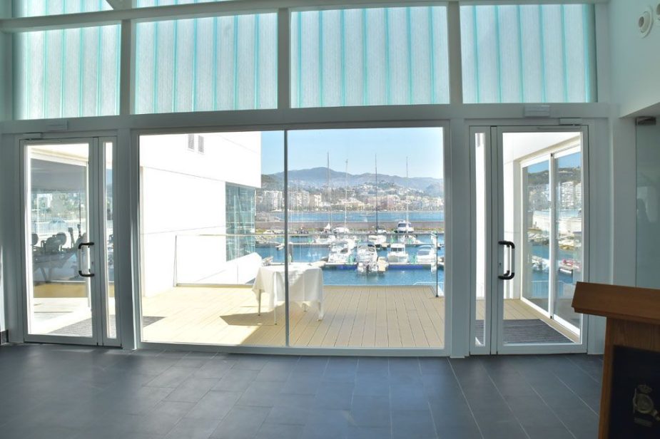 Nuevo edificio en el puerto deportivo del Club del Mediterráneo.