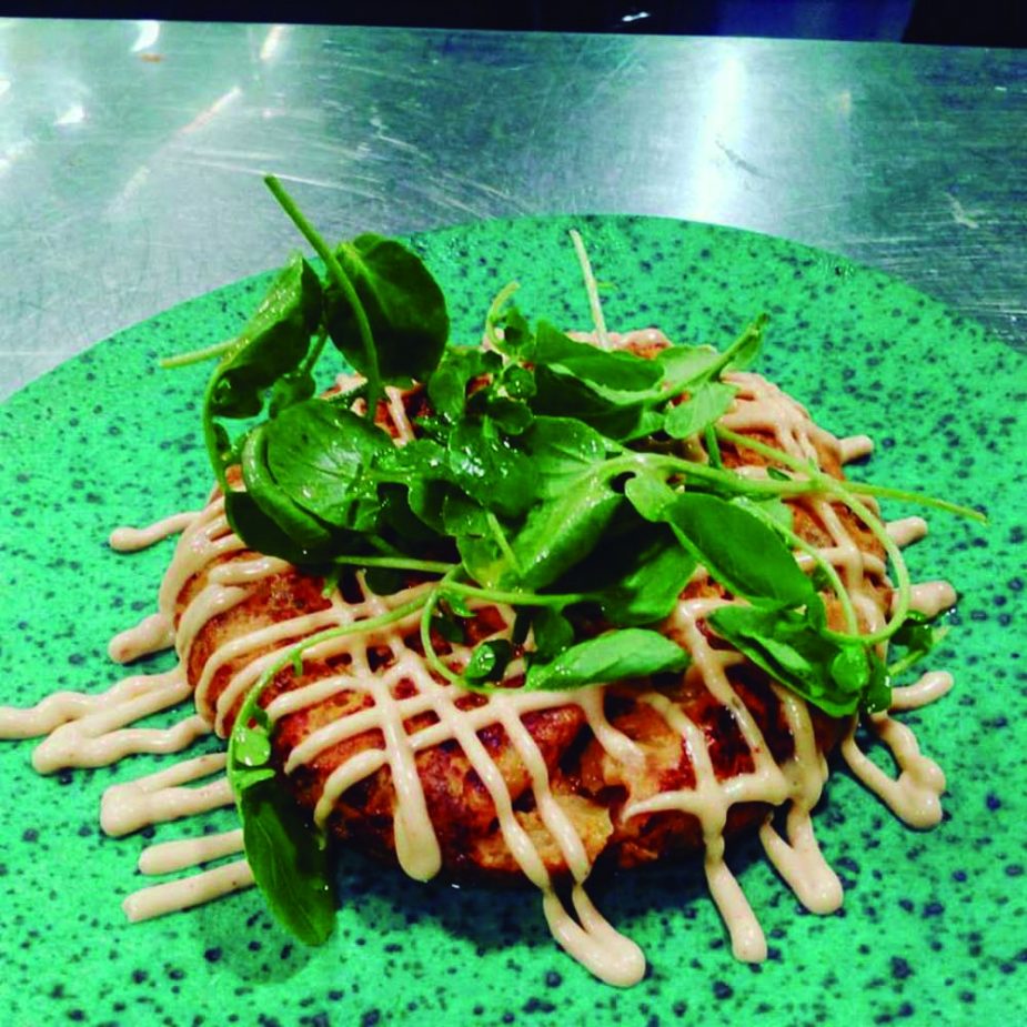 Okonomiyaki de Txangurro con PilPil Agripicante