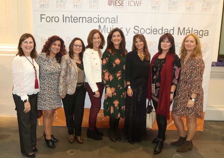 Foro Mujer y Sociedad, en el Museo Automovilístico.
