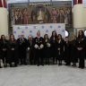 Foto de familia de la junta de gobierno y los homenajeados