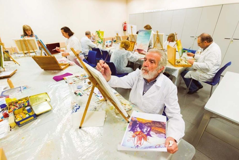 Talleres personas mayores organizado por la Obra Social "La Caixa"