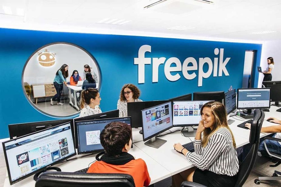 Freepik compra Videvo