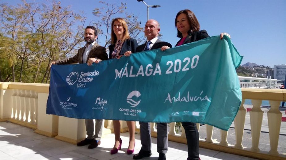 Actualmente, el puerto acoge a 500.000 viajeros anuales.