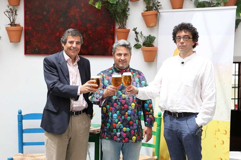 Jacobo Olalla Marañón, director general de Cerveceros de España, Manuel Medina, chef restaurante Alea y el sumiller Fernando Mayoral.