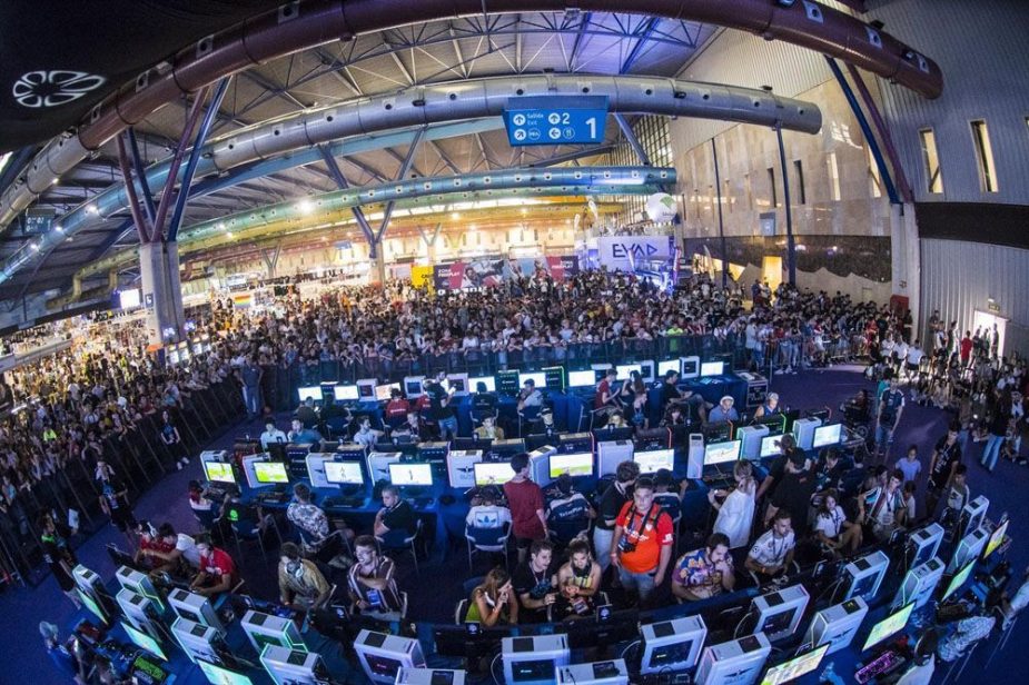 Asistentes a Gamepolis
