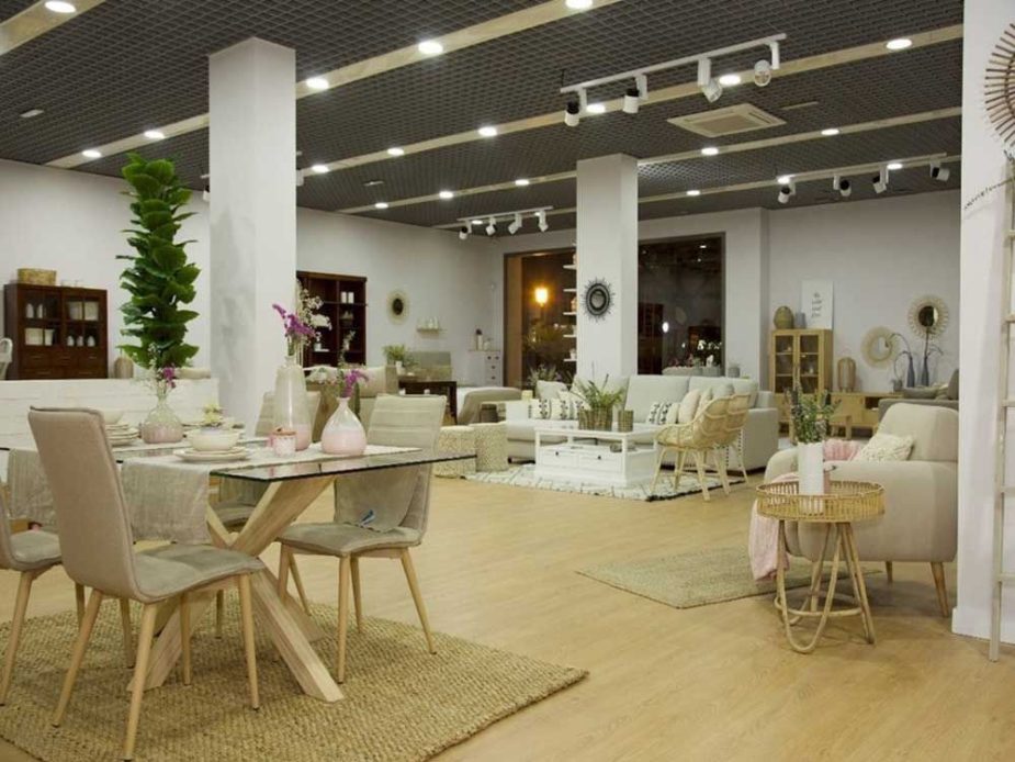 Banak Importa, decoración.