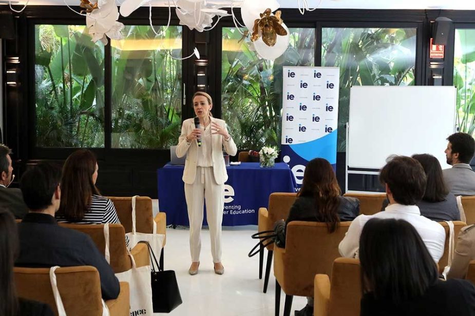 Master class impartida por la por la profesora del IE Business School Pilar Galeote.