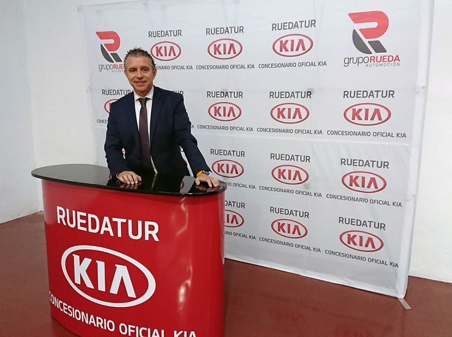 Alfonso Cherino gestiona el concesionario KIA situado en Ortega y Gasset.
