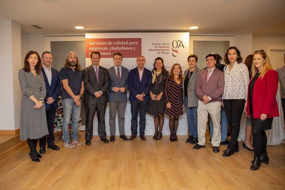 El Colegio de Gestores Administrativos de Málaga celebra su tradicional Copa de Navidad.