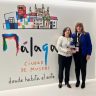 Carmen Rubio, responsable de Sicted Málaga, recibiendo el premio.