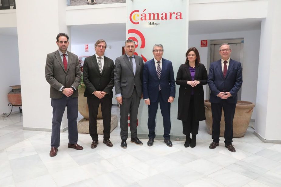 Encuentro entre la Cámara y la Diputación.