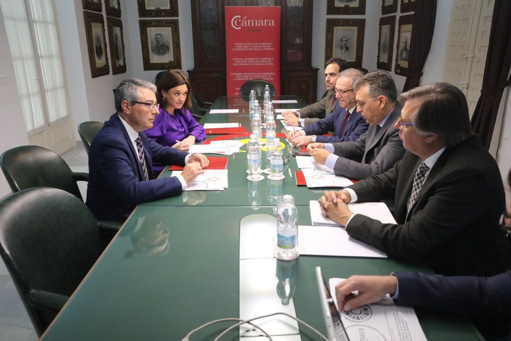 Encuentro entre la Cámara y la Diputación.