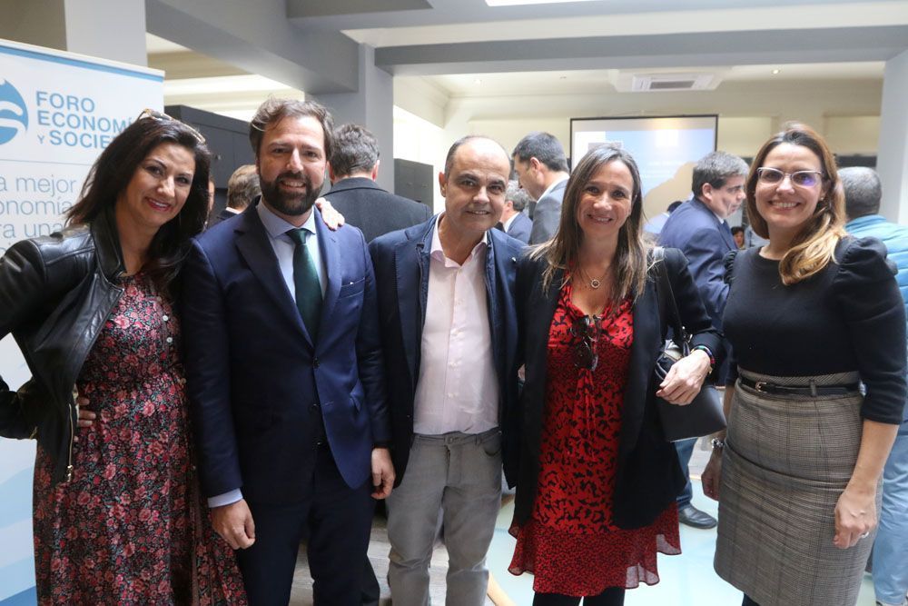 Asistentes al Foro Economía y Sociedad
