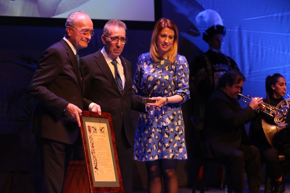 Entrega de la distinción M de Málaga a la Asociación Autismo Málaga
