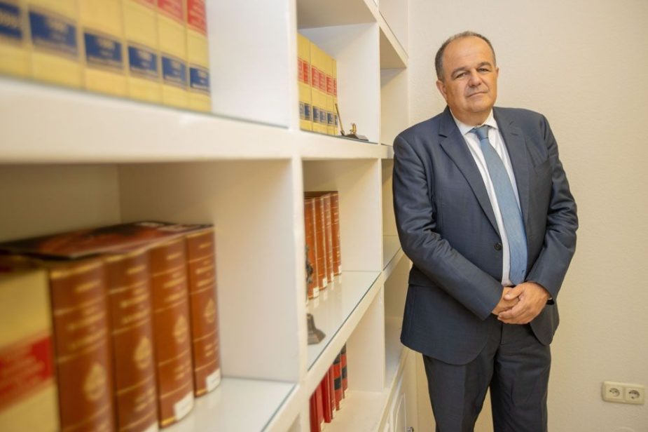 Vida Economica-Antonio Caracuel, socio director de Caracuel Abogados