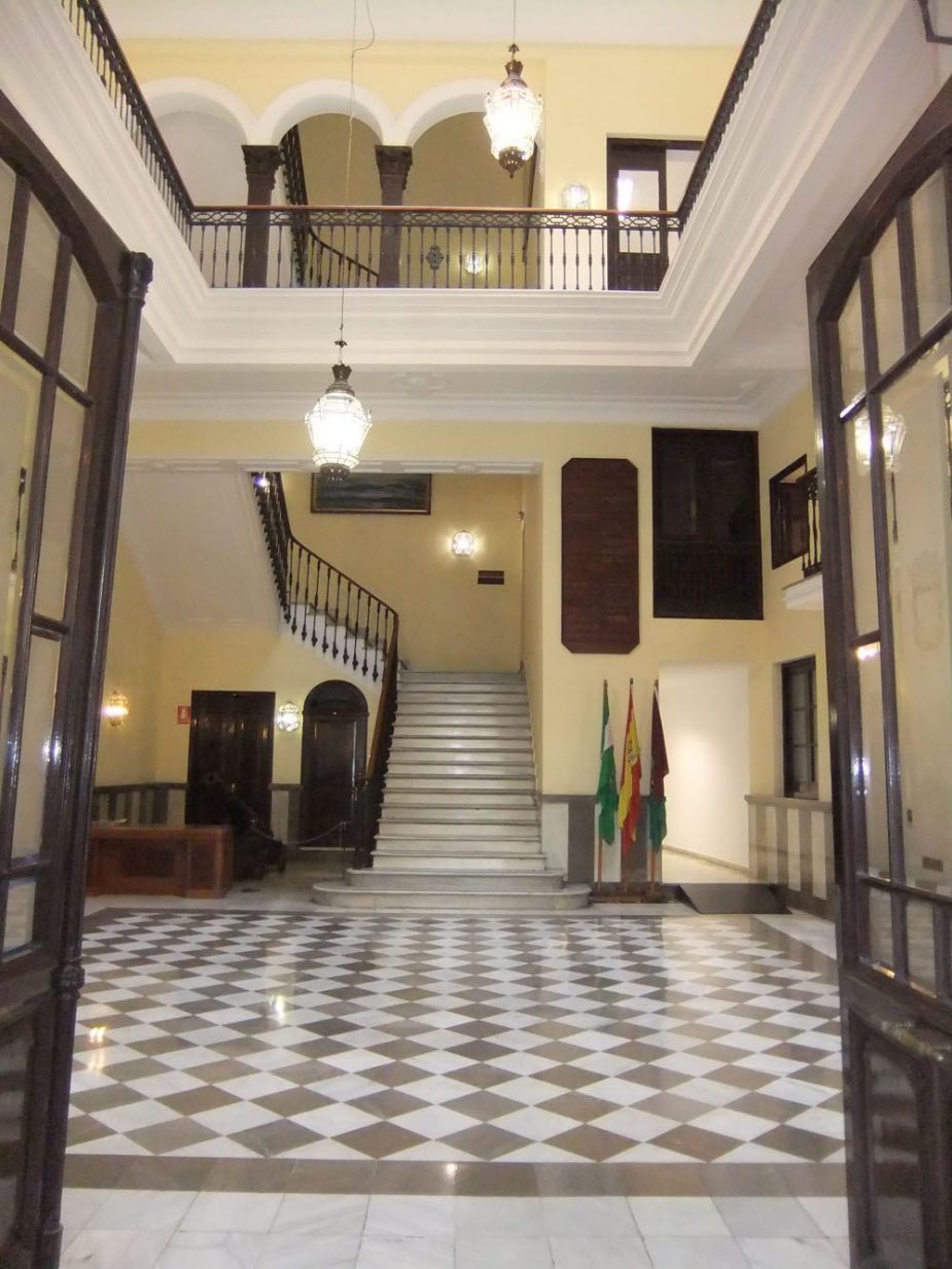 Hall de entrada del Archivo Municipal en Alemeda Principal