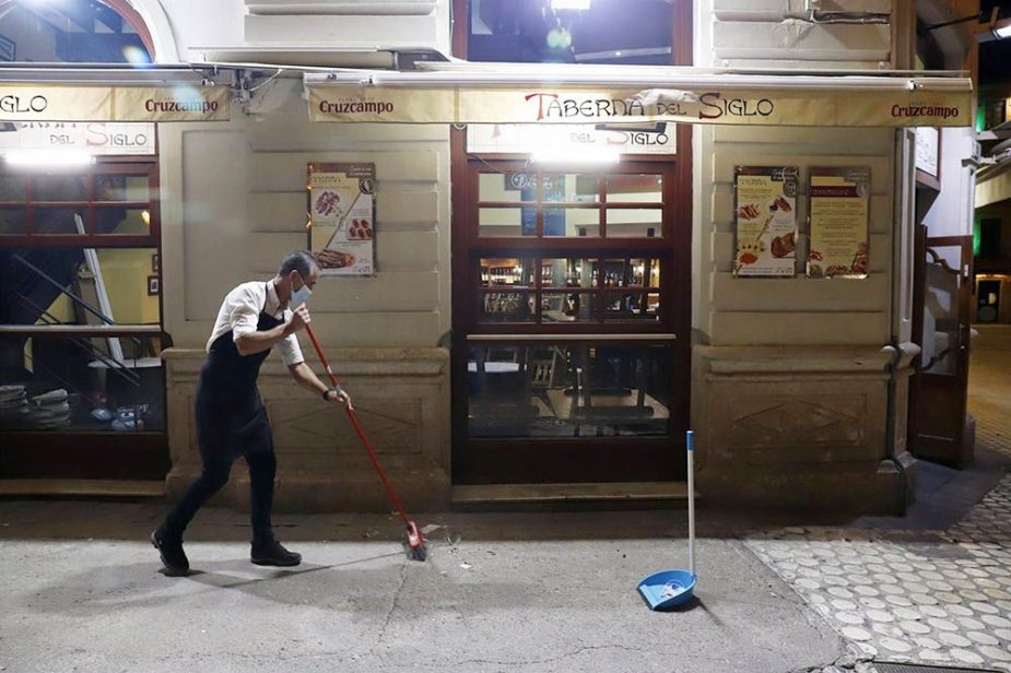 hosteleros vida económica