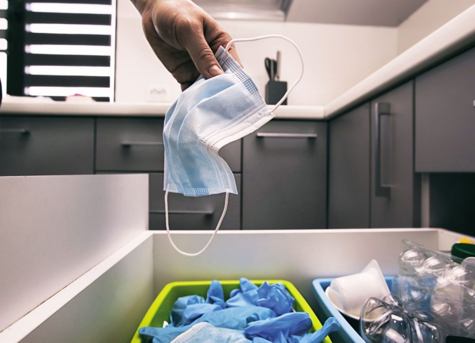 Debe existir en los equipos una sensibilización ambiental y esto se resume en las tres ‘r’: reducir-reutilizar-reciclar