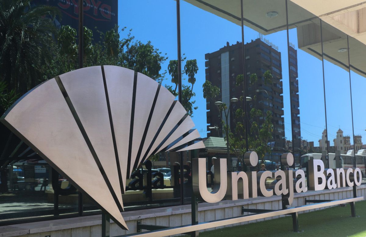 Unicaja - Fachada exterior