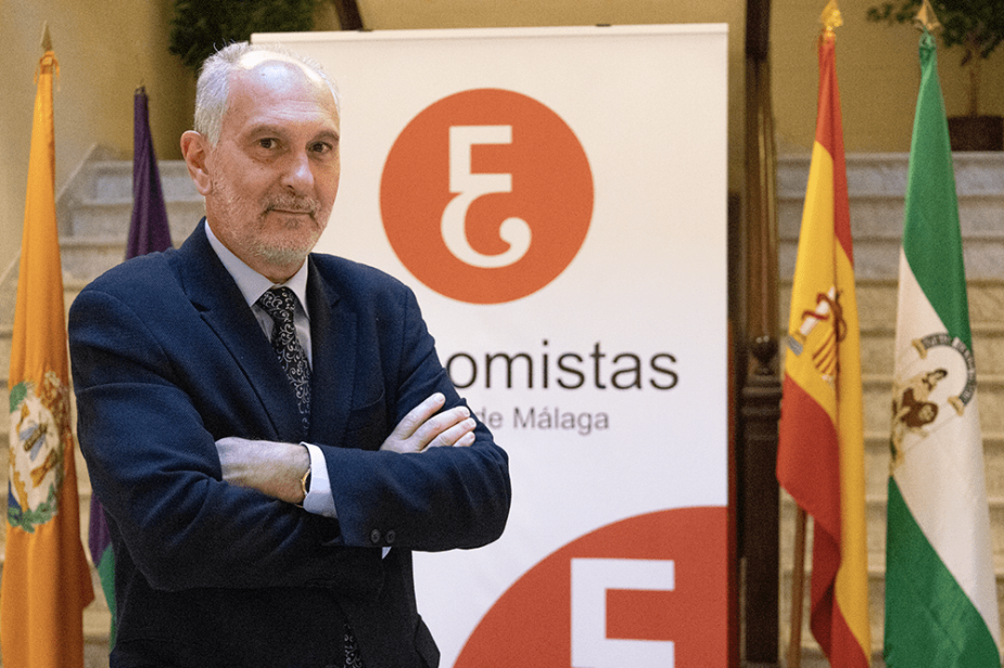 decano colegio economistas málaga