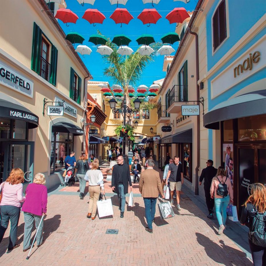 Blue Banana Cosentino McArthurGlen Málaga Inversión