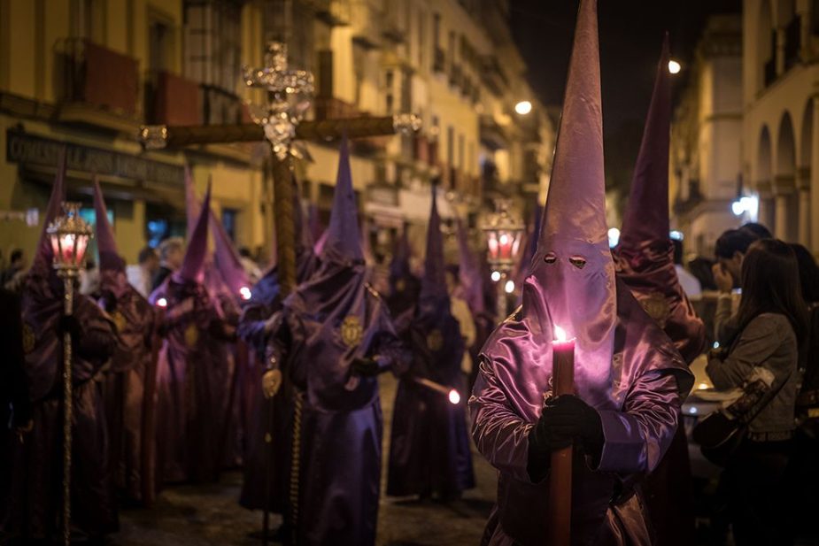 Semana Santa contratos