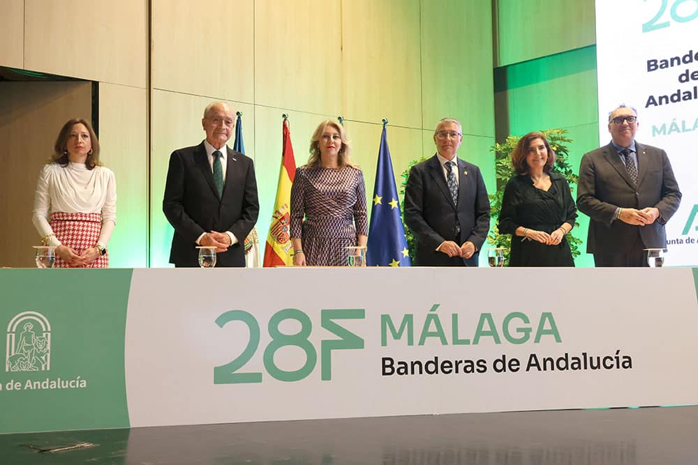 banderas día de andalucía