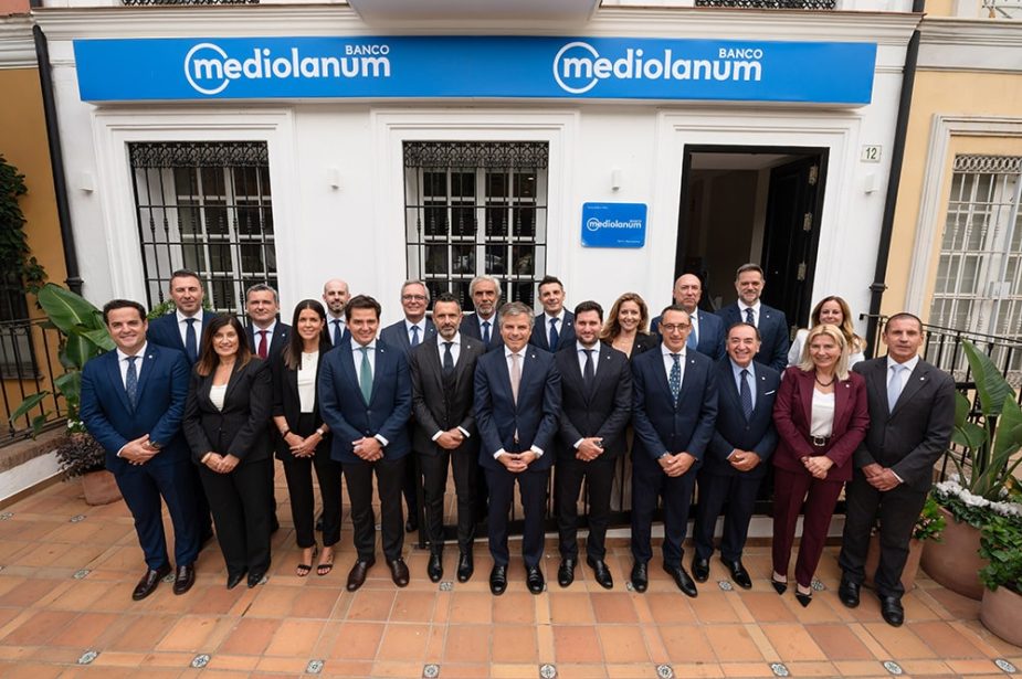 apertura nueva oficina Banco Mediolanum Málaga