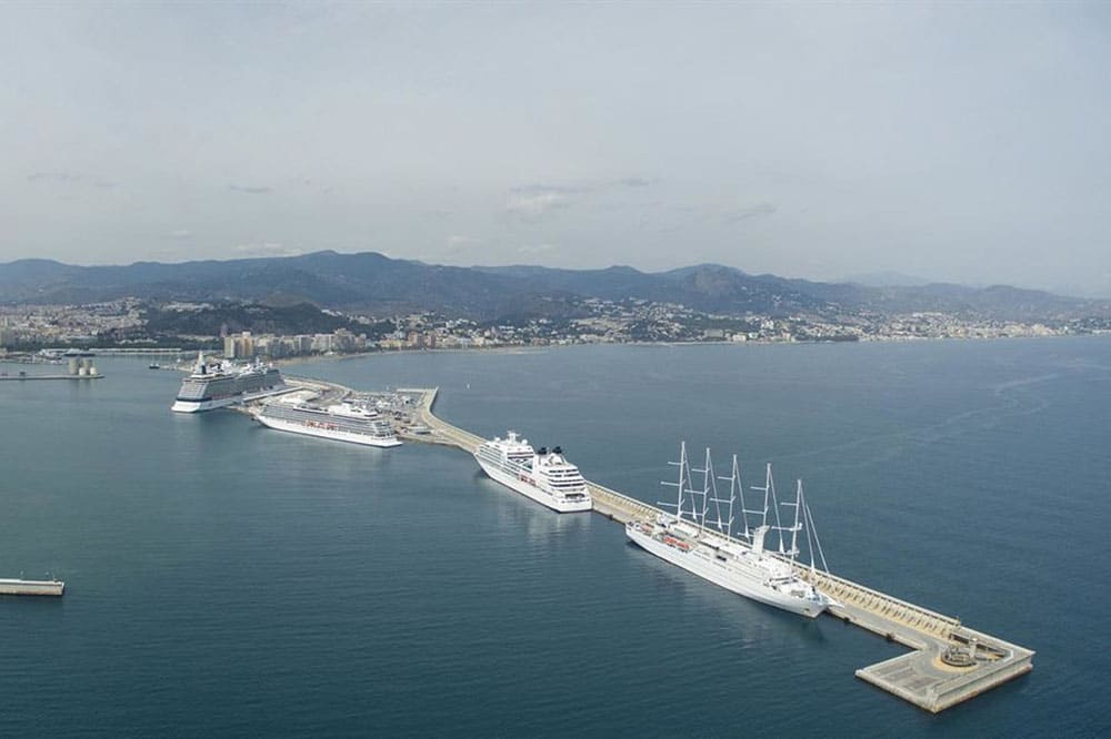 puerto de Málaga cruceros otoño 2025