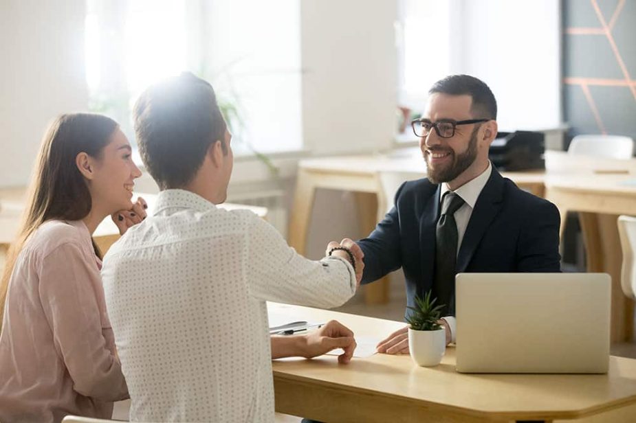 Andalucía empleo sector banca 2025