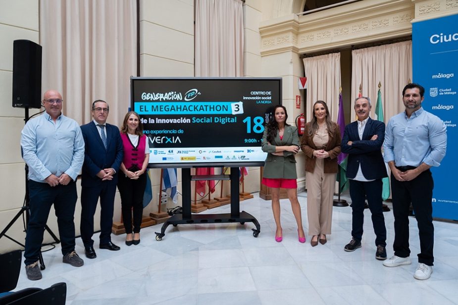 Representantes institucionales y de Diverxia Consulting en la presentación de #GeneraciónFP.