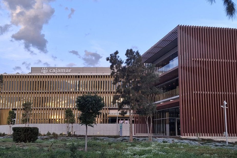 beneficio neto de Grupo Cajama