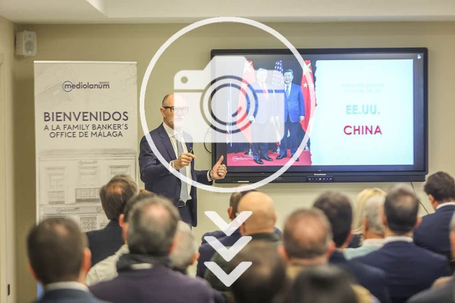 desayuno de análisis económico Banco Mediolanum