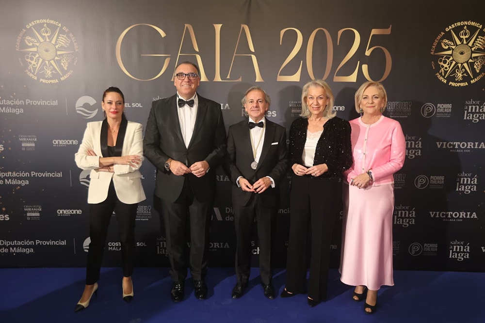 Autoridades durante la Entrega de Premios 2025 de la Academia Gastronómica de Málaga.