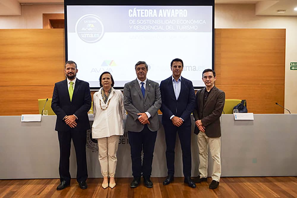 Cátedra AVVAPRO UMA