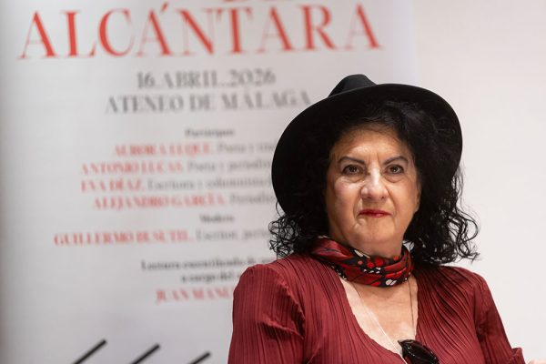 Aurora Luque Premio Antorcha de Honor