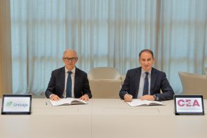 Firma de la alianza entre Unicaja y CEA para la financiación de empresa andaluzas.