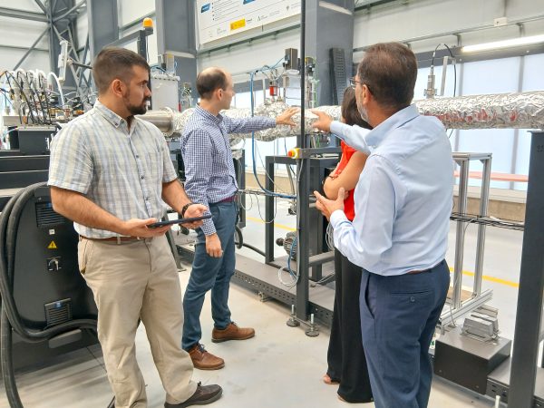 Visita de equipo de Sando a las instalaciones de Granada.