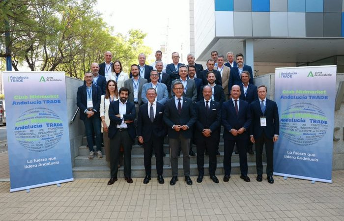 Representantes de las empresas participantes en la primera reunión del Club MidMarket Andalucía TRADE, celebrada en Sevilla.