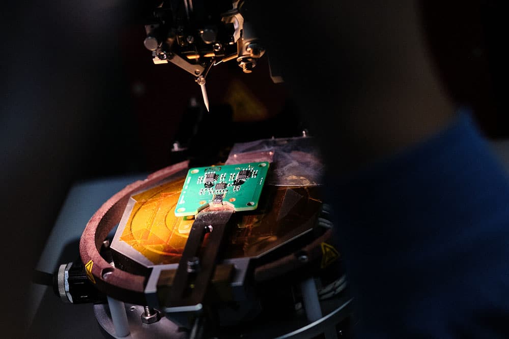 Profesional de AGPhotonics, startup impulsada por Bullnet Capital.