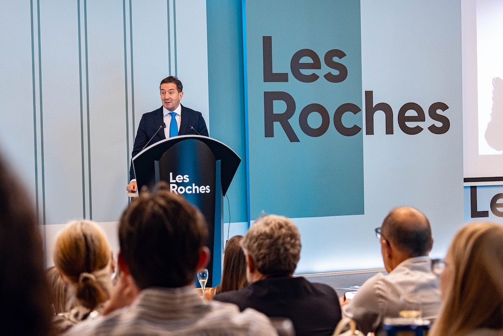 Carlos Díez de Lastra, CEO de Les roches, durante el encuentro en Marbella.