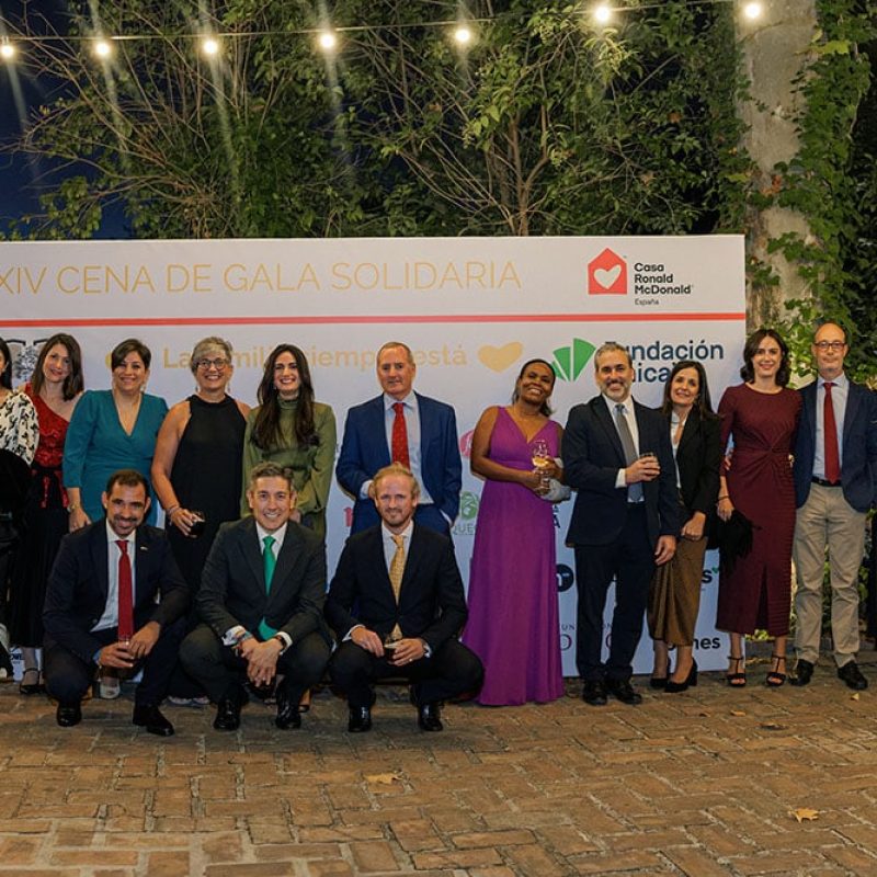 Los fondos recaudados en la gala permitirán seguir acompañando a familias con hijos ingresados en Málaga.