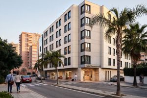 Así será el nuevo hotel de la avenida de la Aurora en Málaga, un establecimiento de tres estrellas y 116 habitaciones.