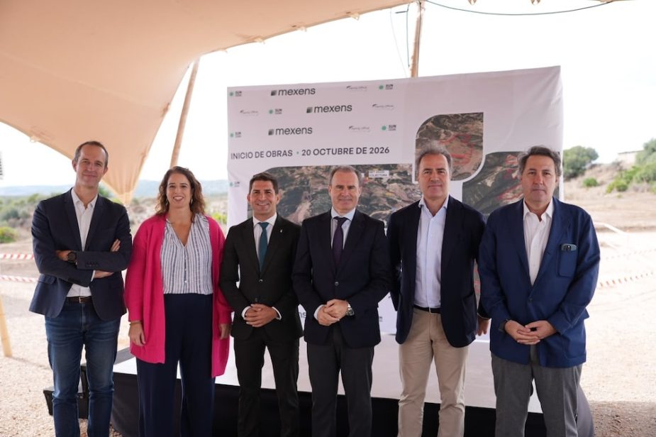 Inicio de las obras de los tres parques fotovoltaicos que abastecerán a parte de la población de Casares.