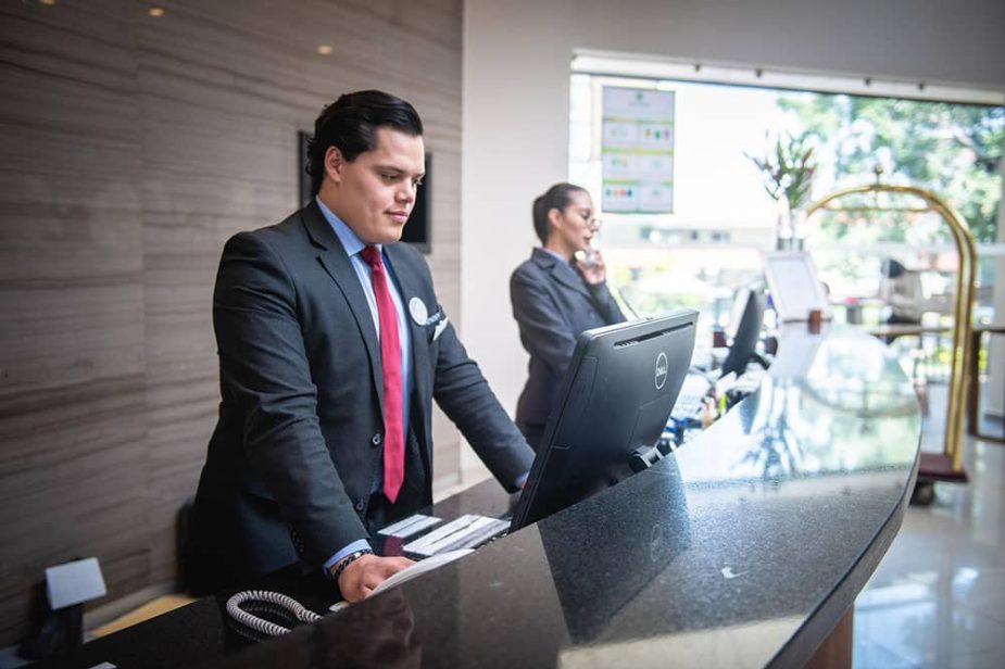 Recepción de hotel.